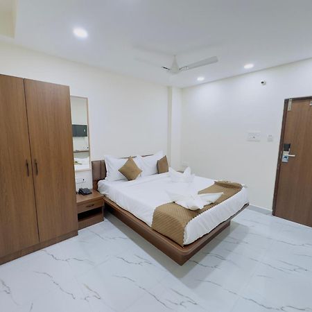 Hotel Apex Inn Hyderabad Airport Bagian luar foto