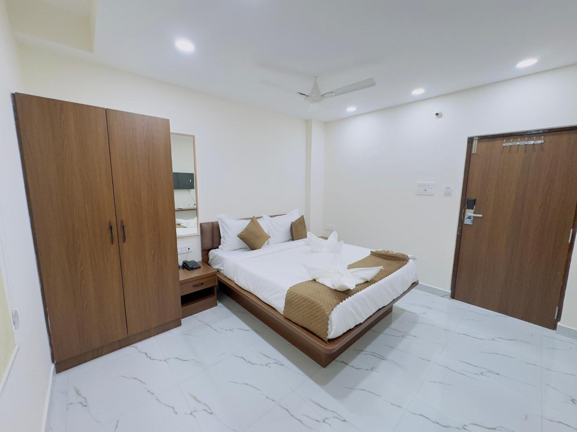 Hotel Apex Inn Hyderabad Airport Bagian luar foto