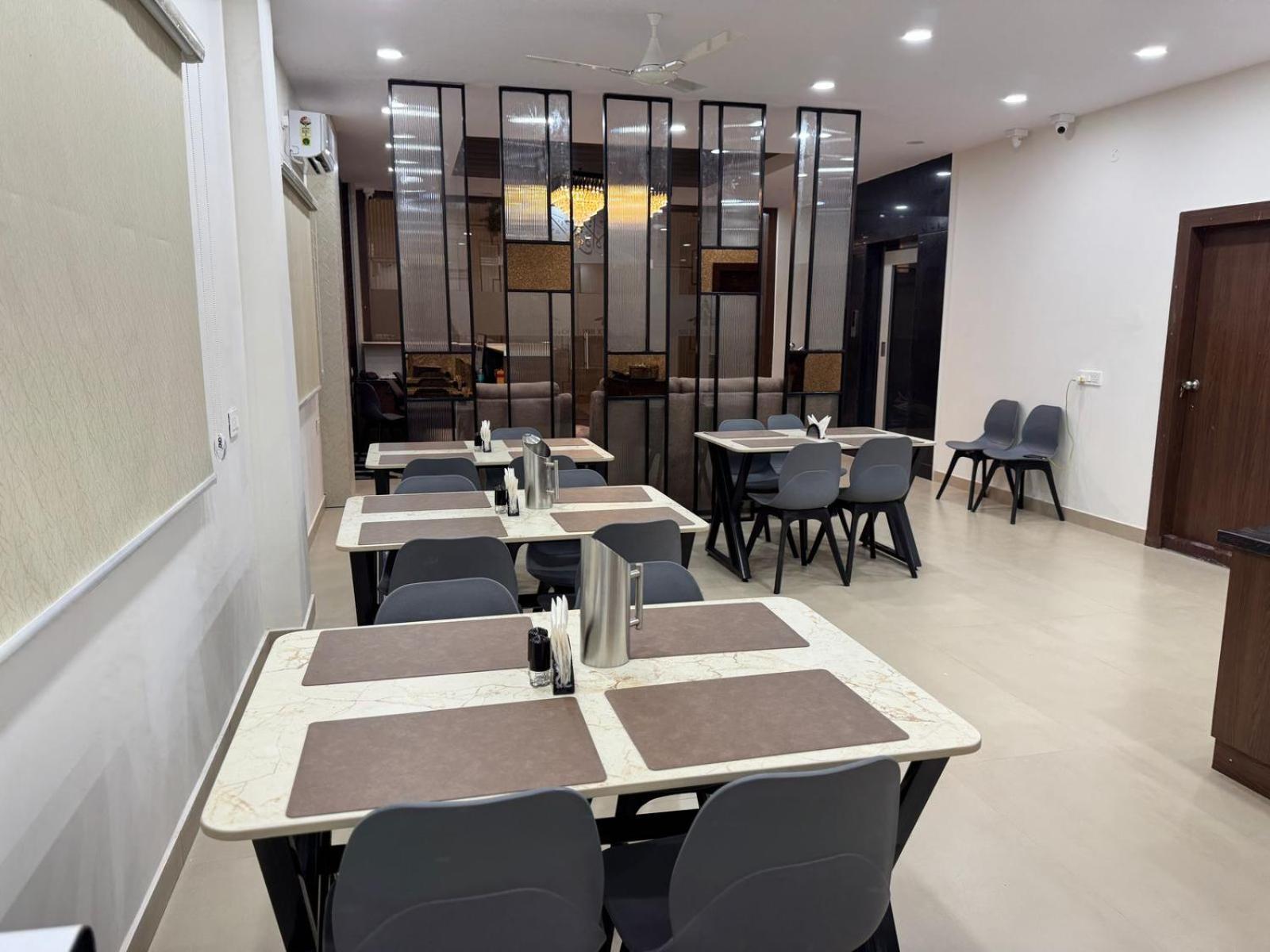 Hotel Apex Inn Hyderabad Airport Bagian luar foto